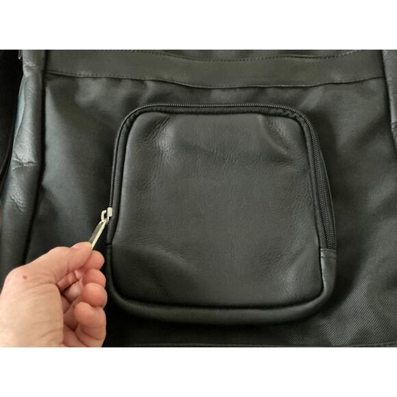 Le Donne Leather Simple Flap Over Crossbody Bag Black - Picture 6 of 16